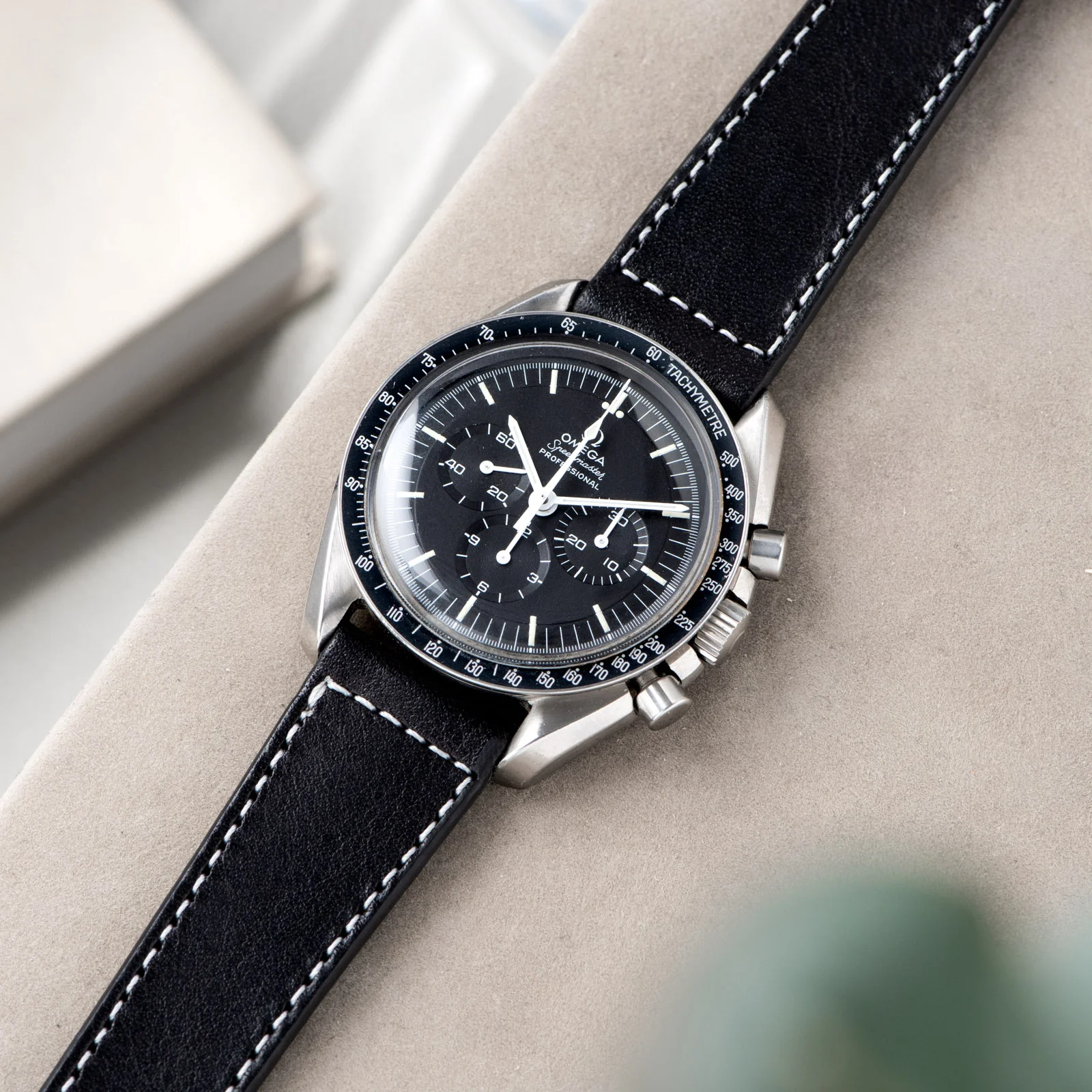 Black Boxed Stitch Leather Watch Strap - Image 4