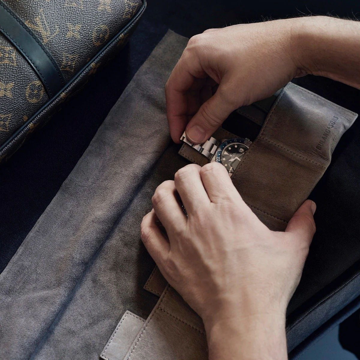 Grey Wax Treated 6 Watches Leather Roll - Image 5