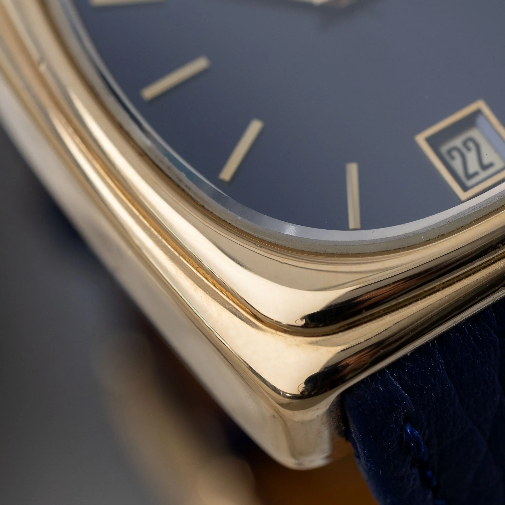 Patek Philippe Beta 21 18K Gold Case ref 3603 - Image 3