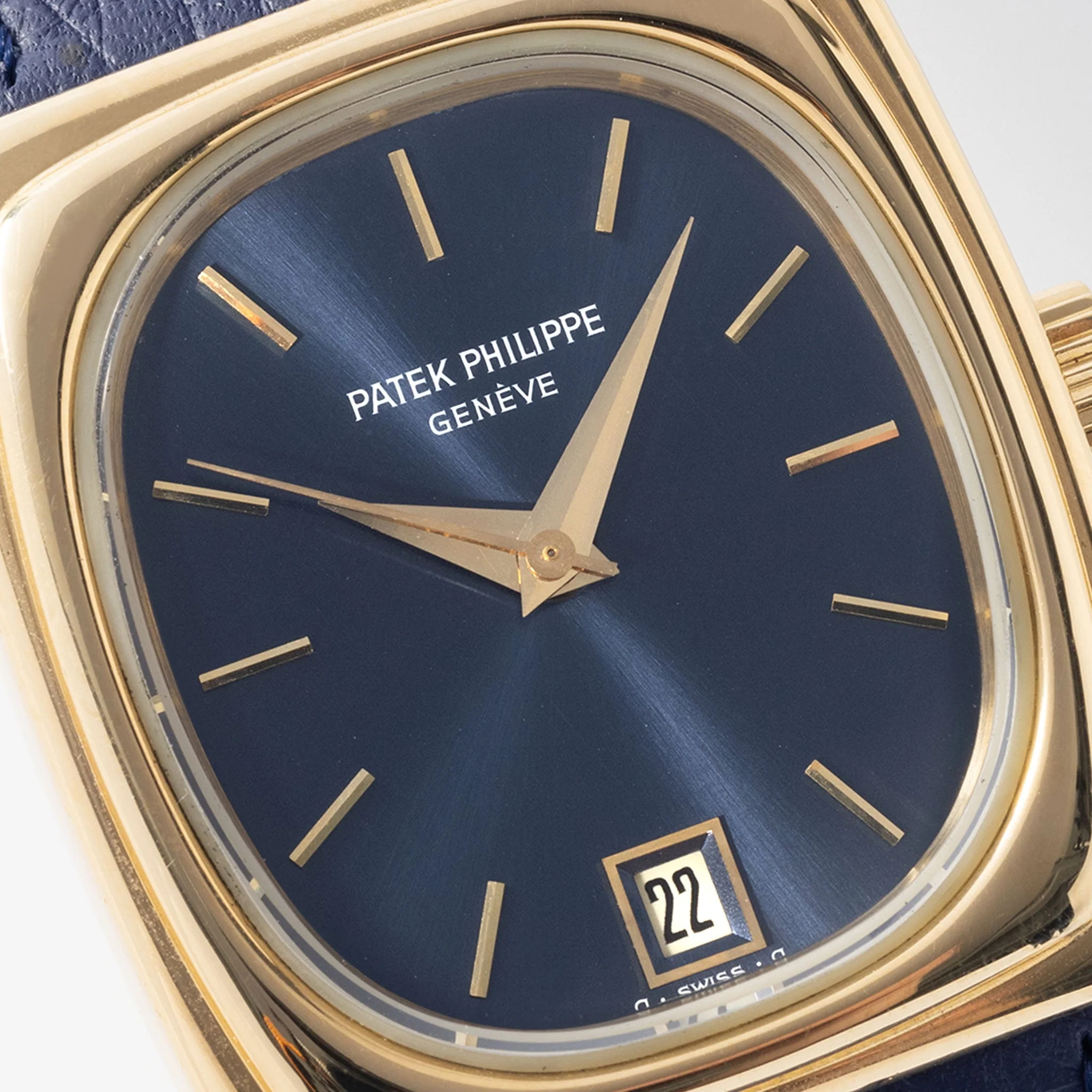 Patek Philippe Beta 21 18K Gold Case ref 3603 - Image 4