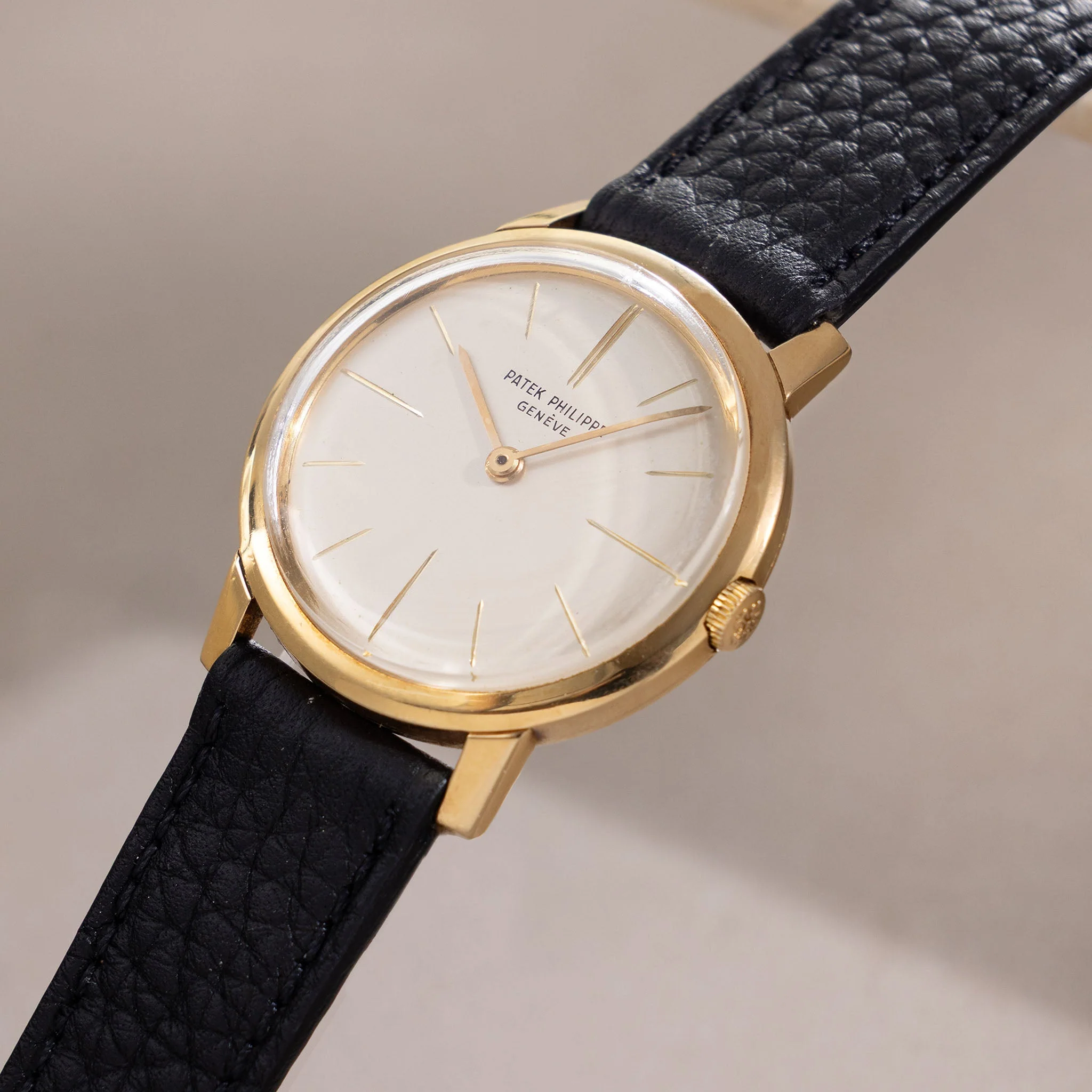 Patek Philippe Calatrava 2593J in 18k yellow gold with Extract of the Archives - Image 3