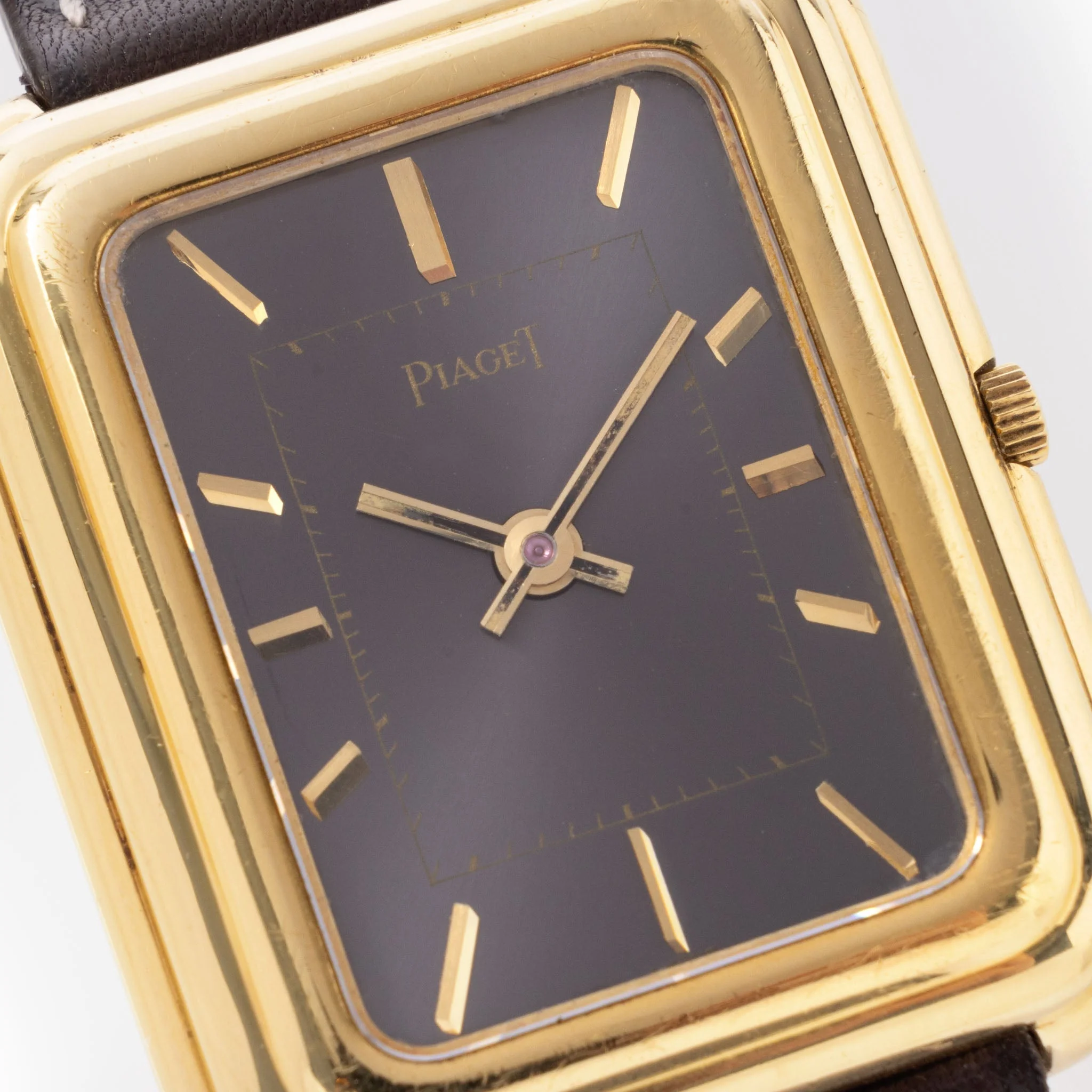 Piaget Grey Dial Beta 21 reference 14101 in 18k yellow gold - Image 7