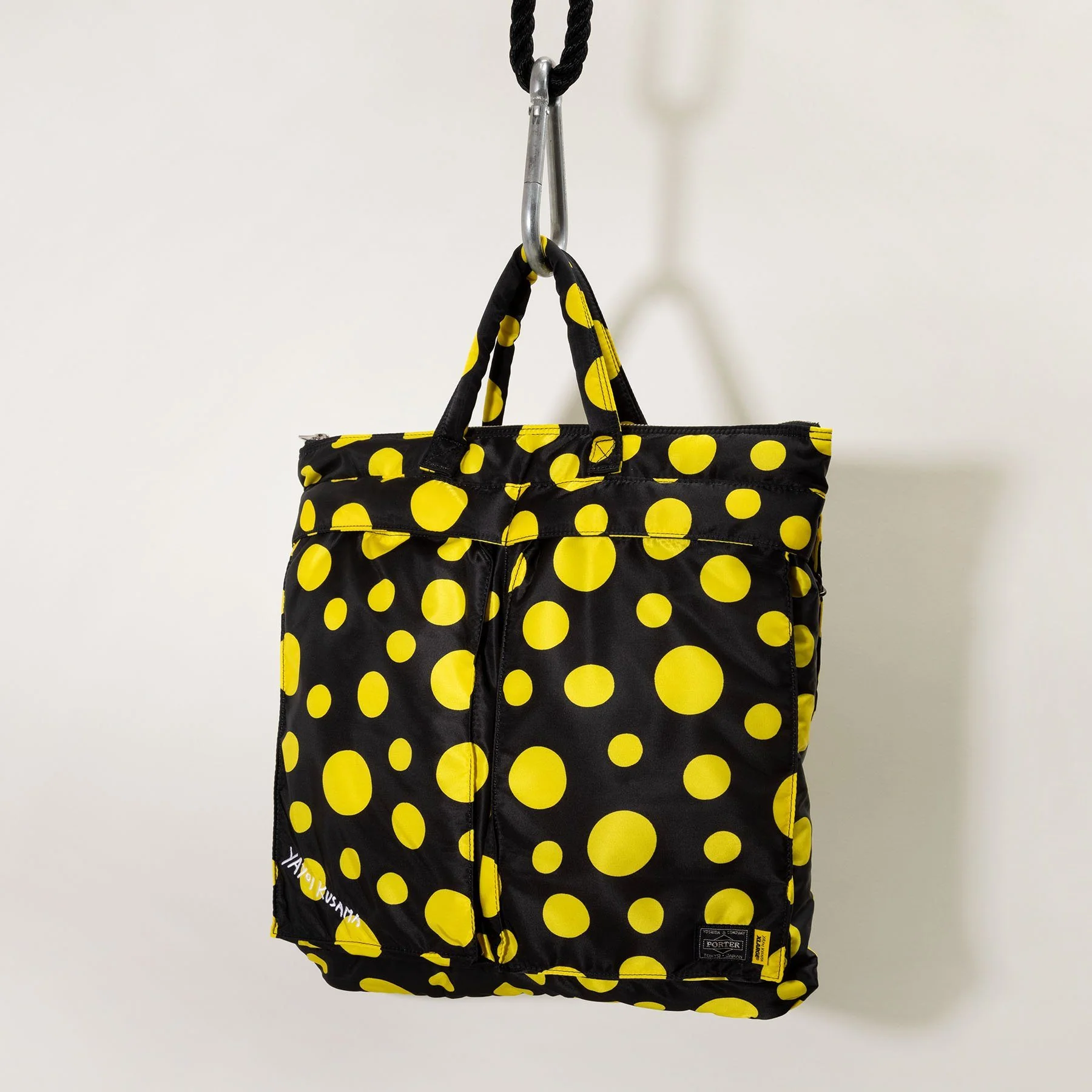 PORTER YOSHIDA X YAYOI KUSAMA HELMET BAG YELLOW DOTS - Image 3