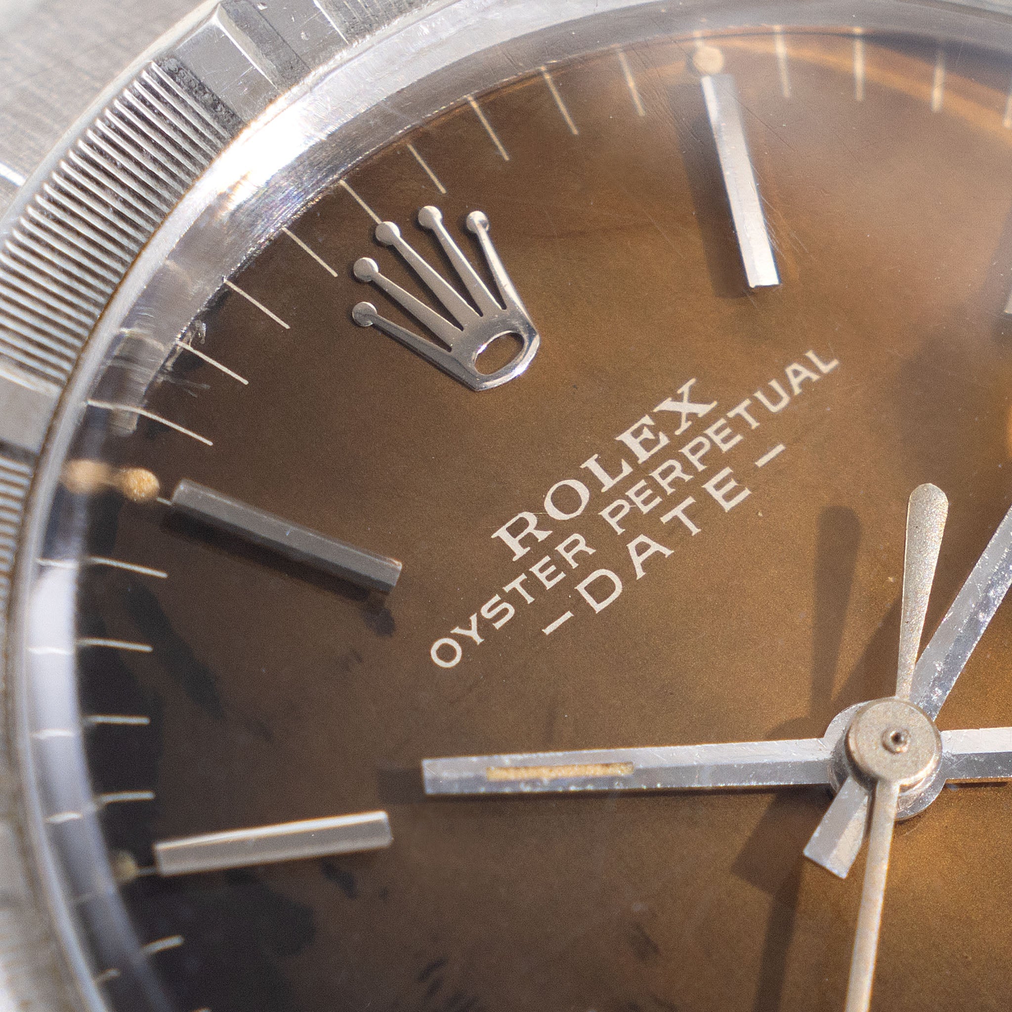 Rolex Date Tropical Gilt dial with box and original chronometer papers ref 1501 - Image 3