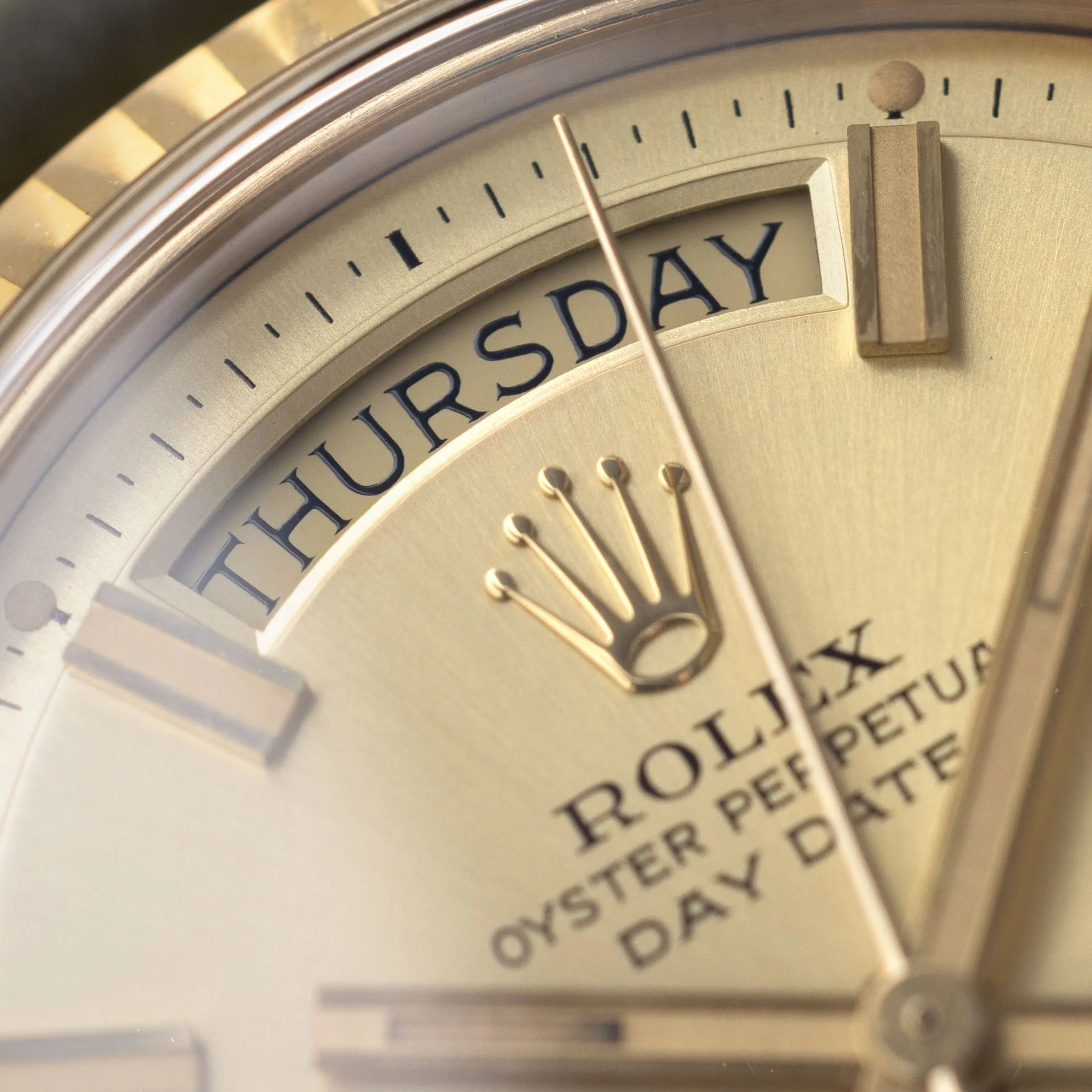 Rolex Day-Date 1803 Yellow Gold Wide Boy Dial - Image 4