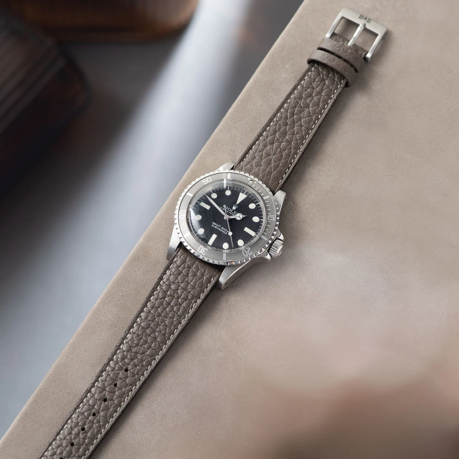 Taurillon Loutre Grey Leather Watch Strap - Image 5
