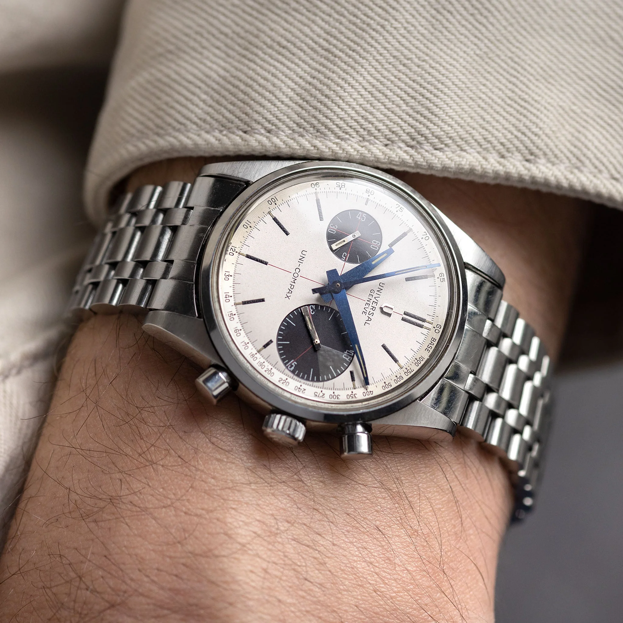 Universal Geneve Uni-Compax 884100/02 "Big Eye" White Dial - Image 3