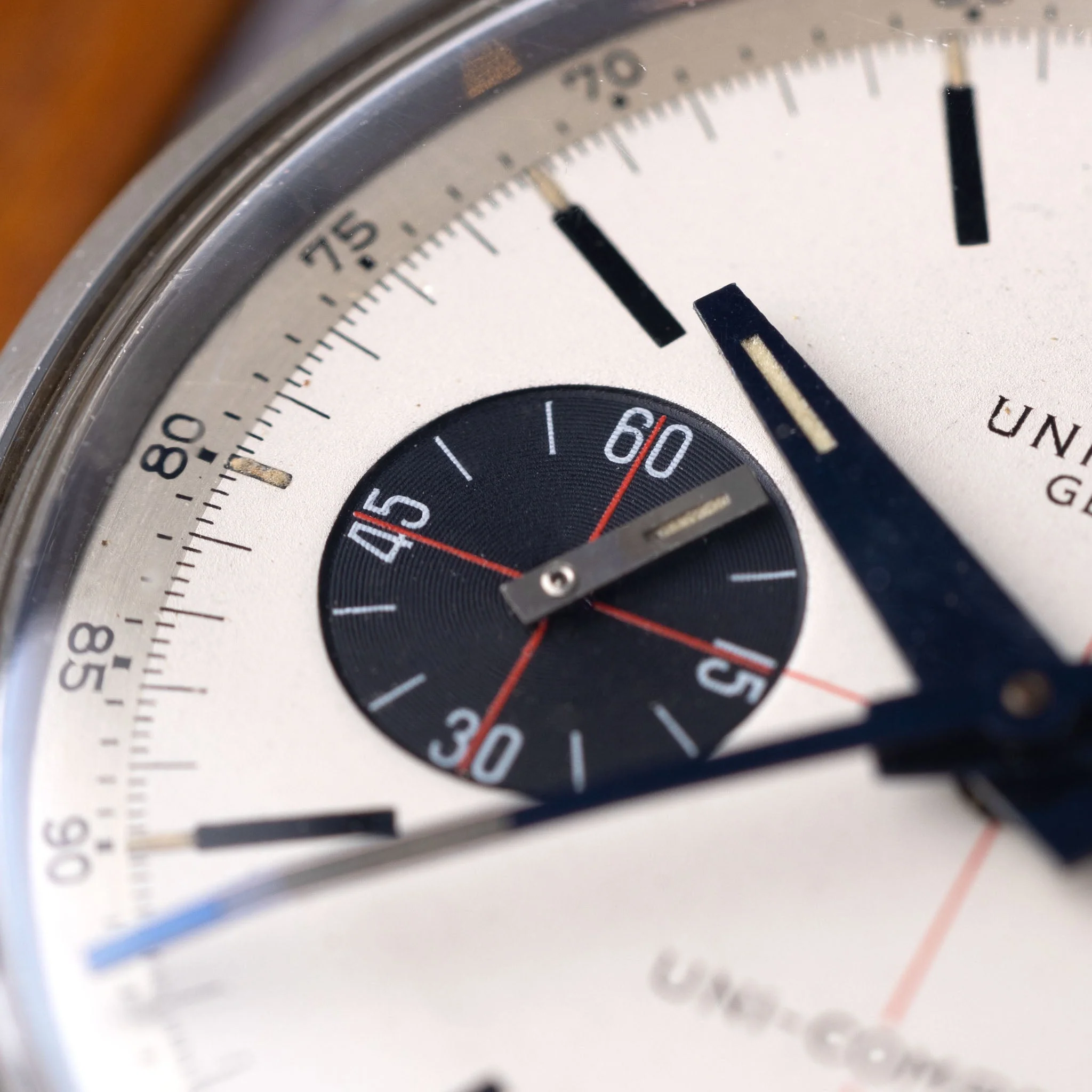 Universal Geneve Uni-Compax 884100/02 "Big Eye" White Dial - Image 5